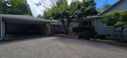 Charming 2-bedroom, 1-bath home in Nevada City