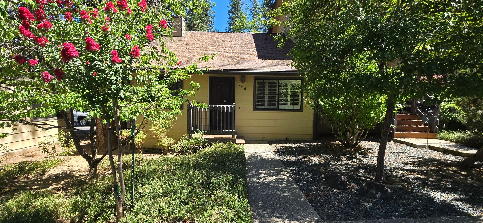 Nevada City House: 346 Gracie Rd