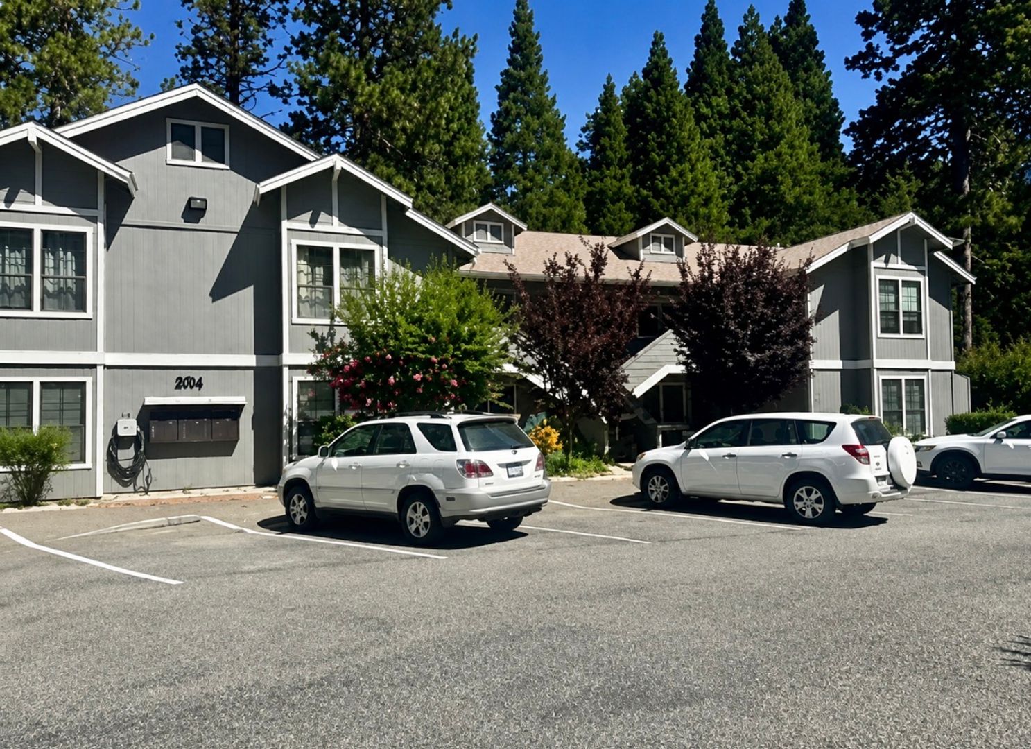 Nevada City Apartment: King Hiram Lane Property