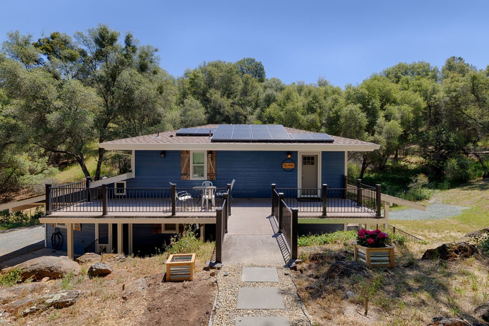 Grass Valley House: 21723 East Hacienda