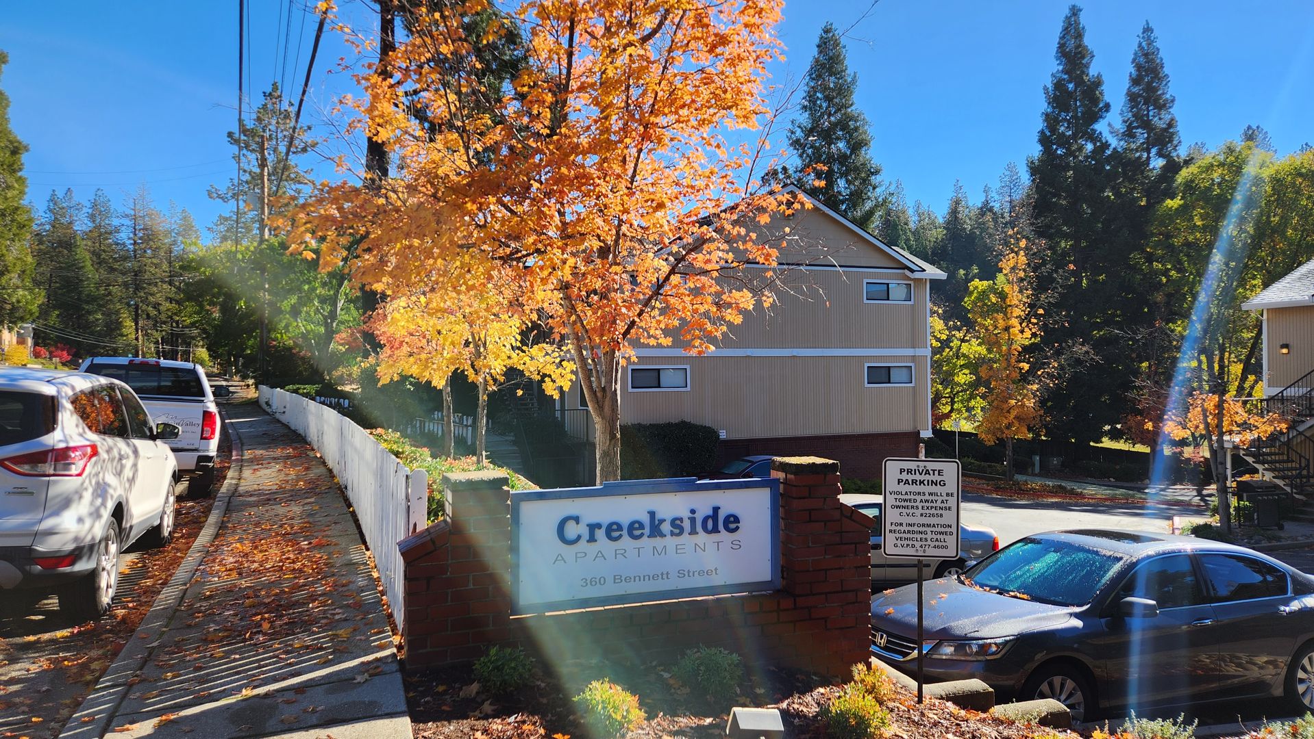 Grass Valley Apartment: Creekside Apartments