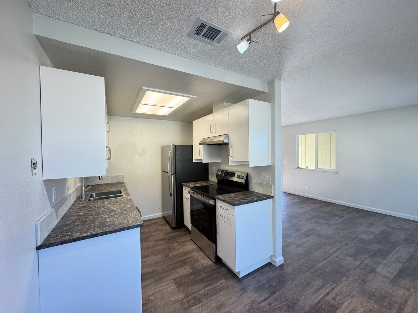 Grass Valley Apartment: 317 Northstar Place