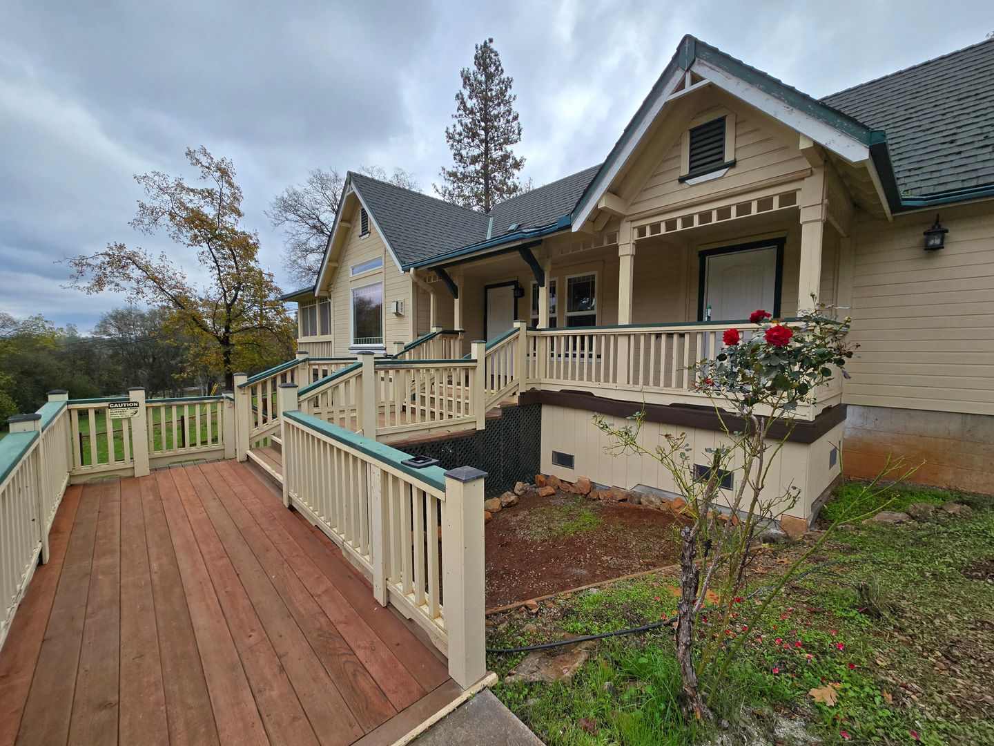 Grass Valley House: 12850 Wolf Road