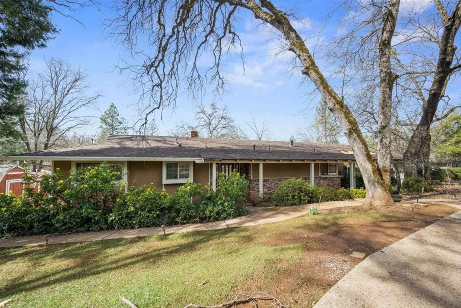 Meadow Vista House: 419 Greenwood Drive