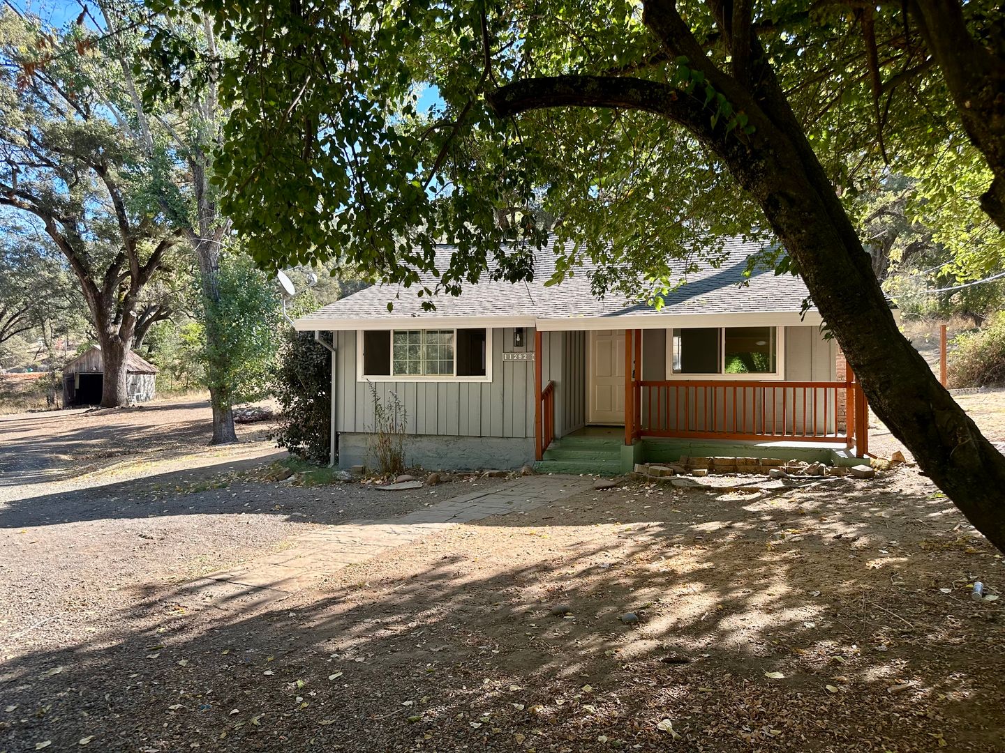 Grass Valley House: 11292 Old Pond Rd