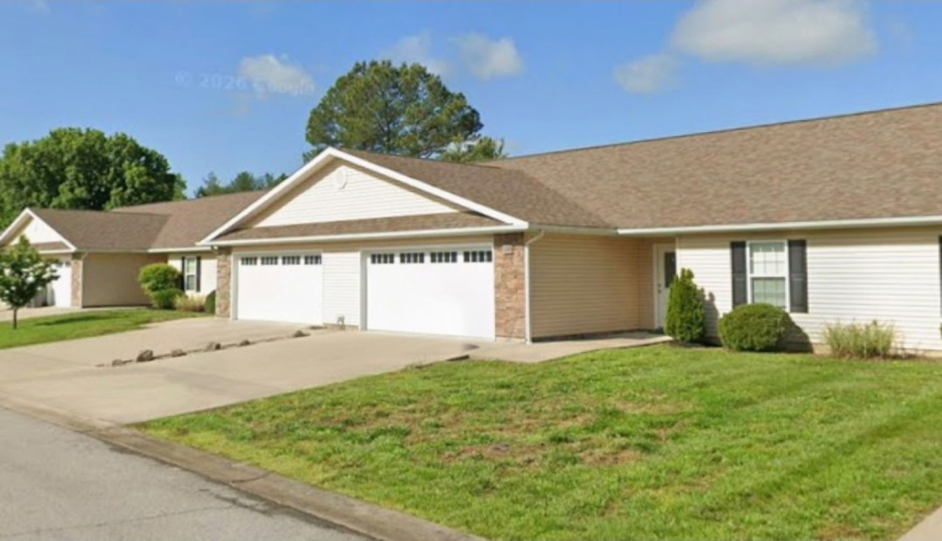 Carterville Apartment: 104 - 242 Timber Trail
