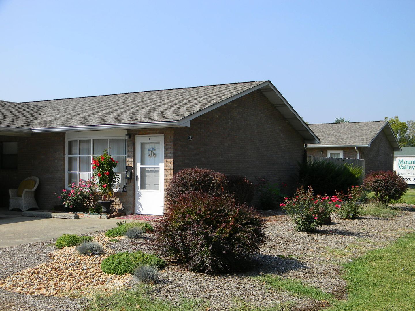 Marion Apartment: 908 & 910 N. Bentley Street