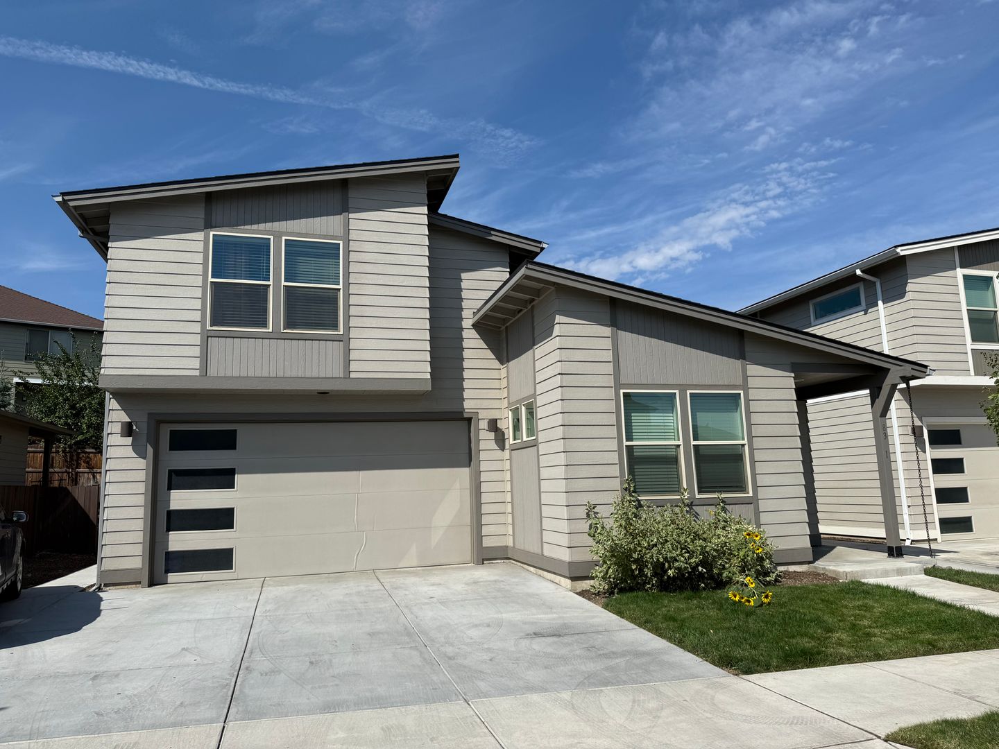 Bend House: 75 NE Cessna Dr. #1