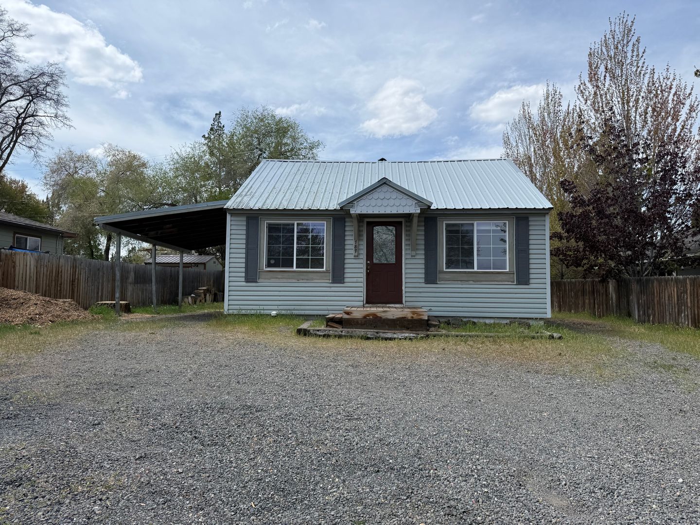 Redmond House: 787 NW 7th St.