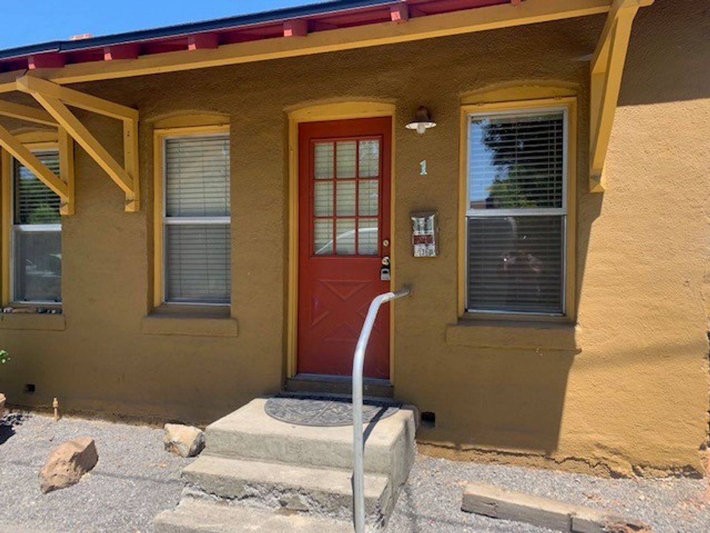 Bend Apartment: 136 NW Florida #1