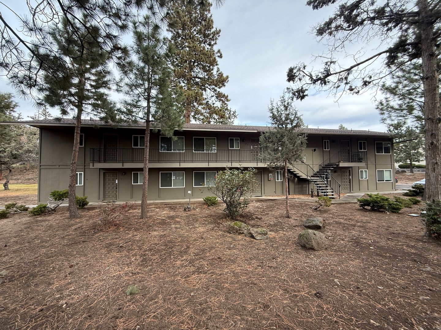 Bend Apartment: 1000 NE Butler Market Rd