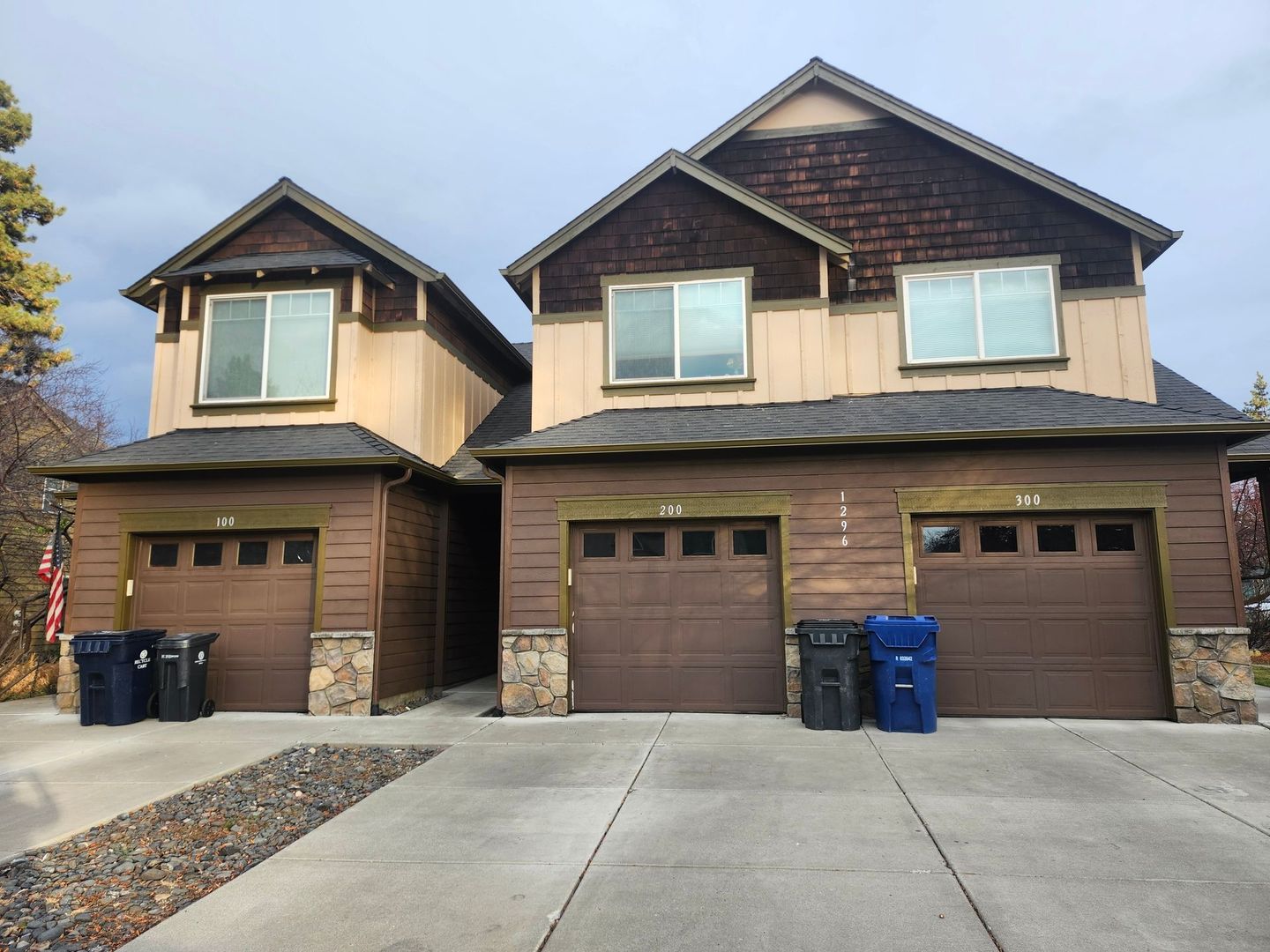 Bend Apartment: 1296 SW Mill Pond Pl #200