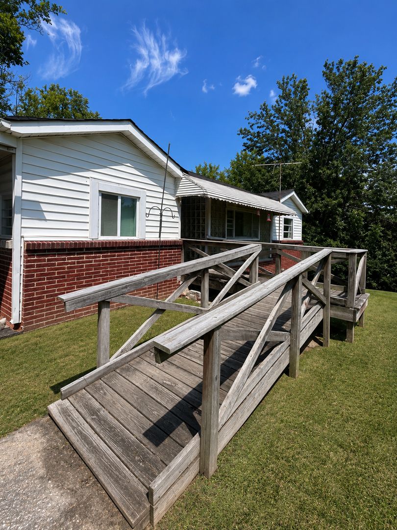 Chattanooga House: 4200 Wilkesview Dr