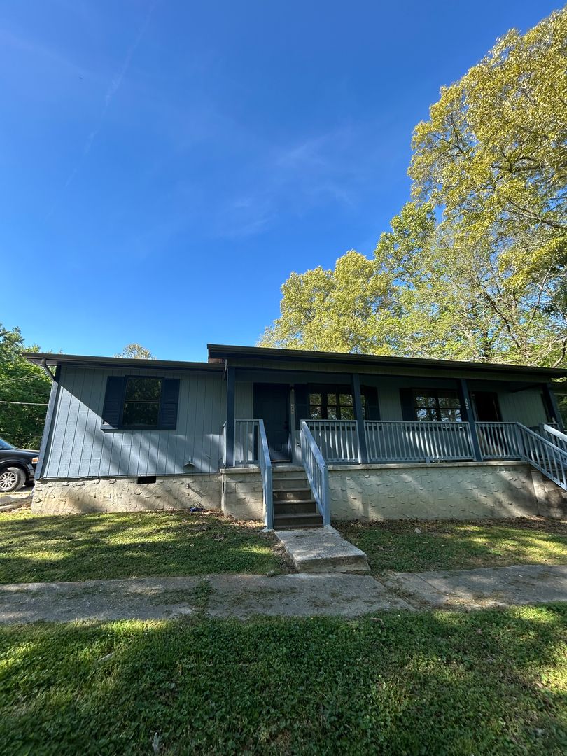 Rossville Apartment: 369 Keller Road