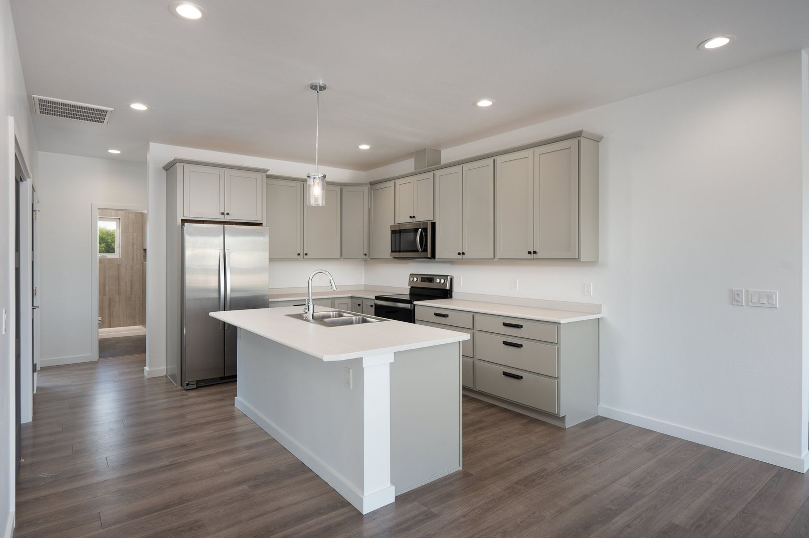 Three Forks Apartment: 1 Old Yellowstone Trail