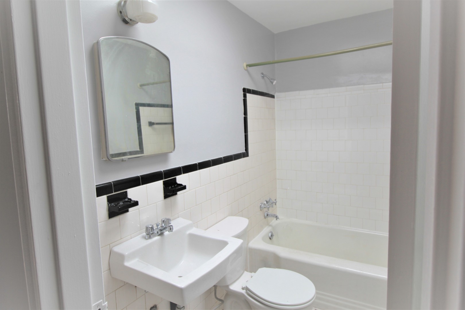 2304 Dukeland St 5 of 7