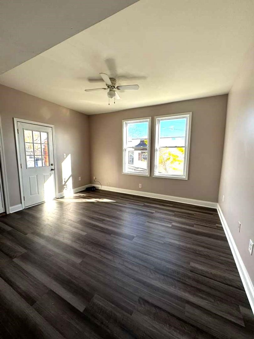 Baltimore Apartment: 2401 Garrison Blvd