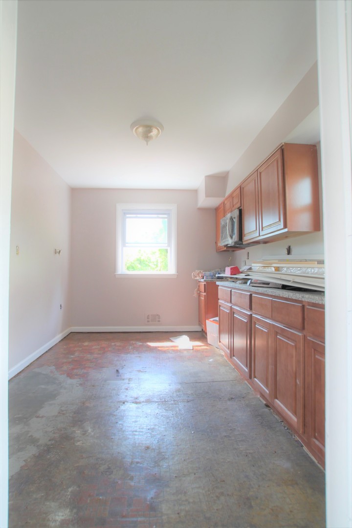 5525 Daywalt Ave 4 of 7