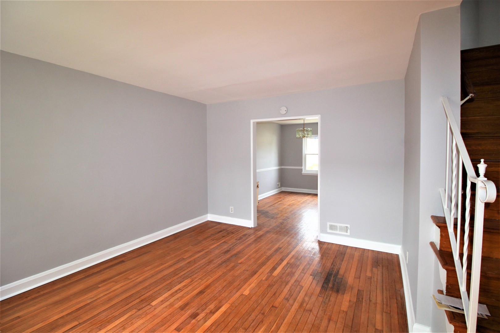 2304 Dukeland St 2 of 7