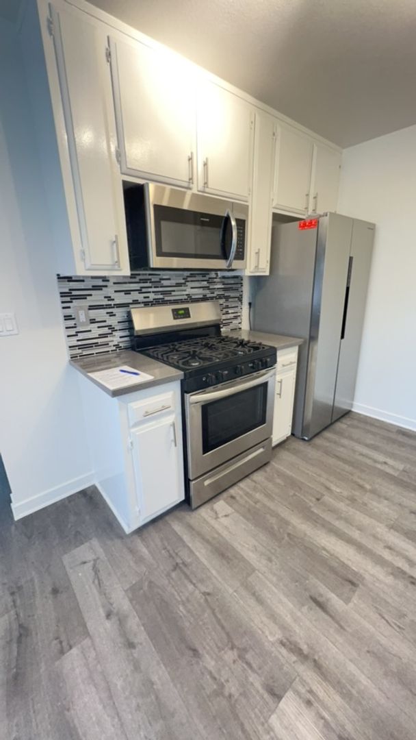 Stanton Apartment: 12381 Arrowhead Street