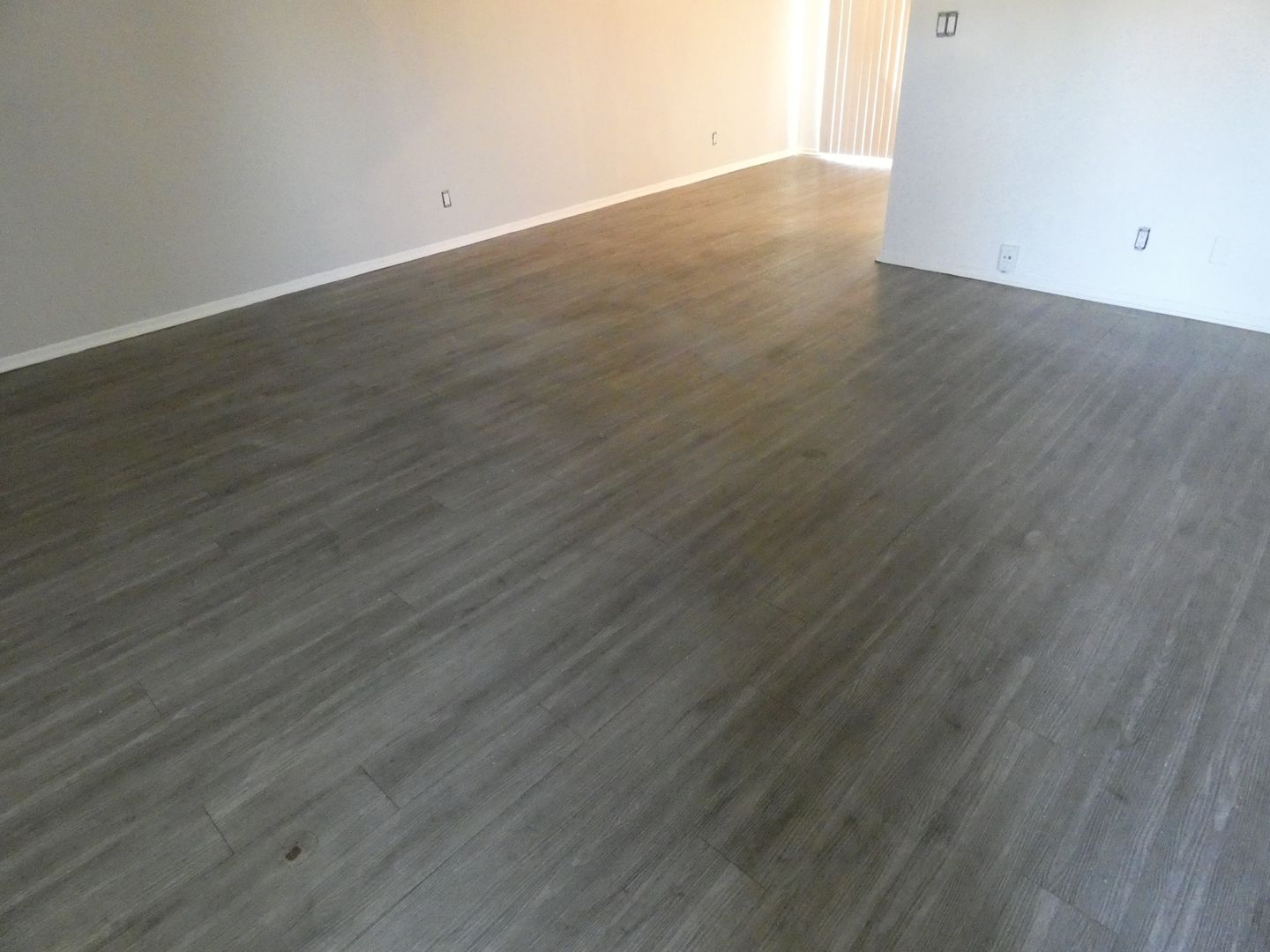 Santa Ana Apartment: 2833 N Bristol Street