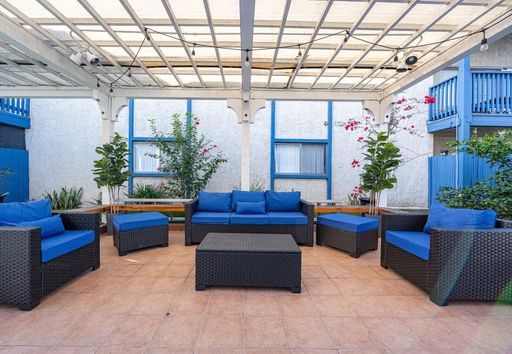 * 2-Months Free Rent * Move-In Special * 2B+2B, 1,000 Sf. – photo 1