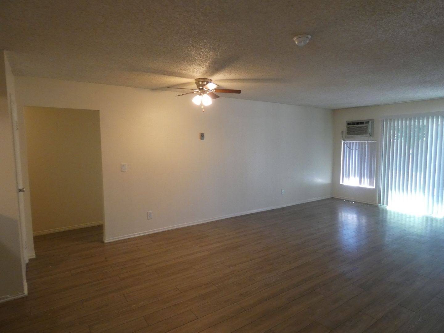 Santa Ana Apartment: 2833 N Bristol Street