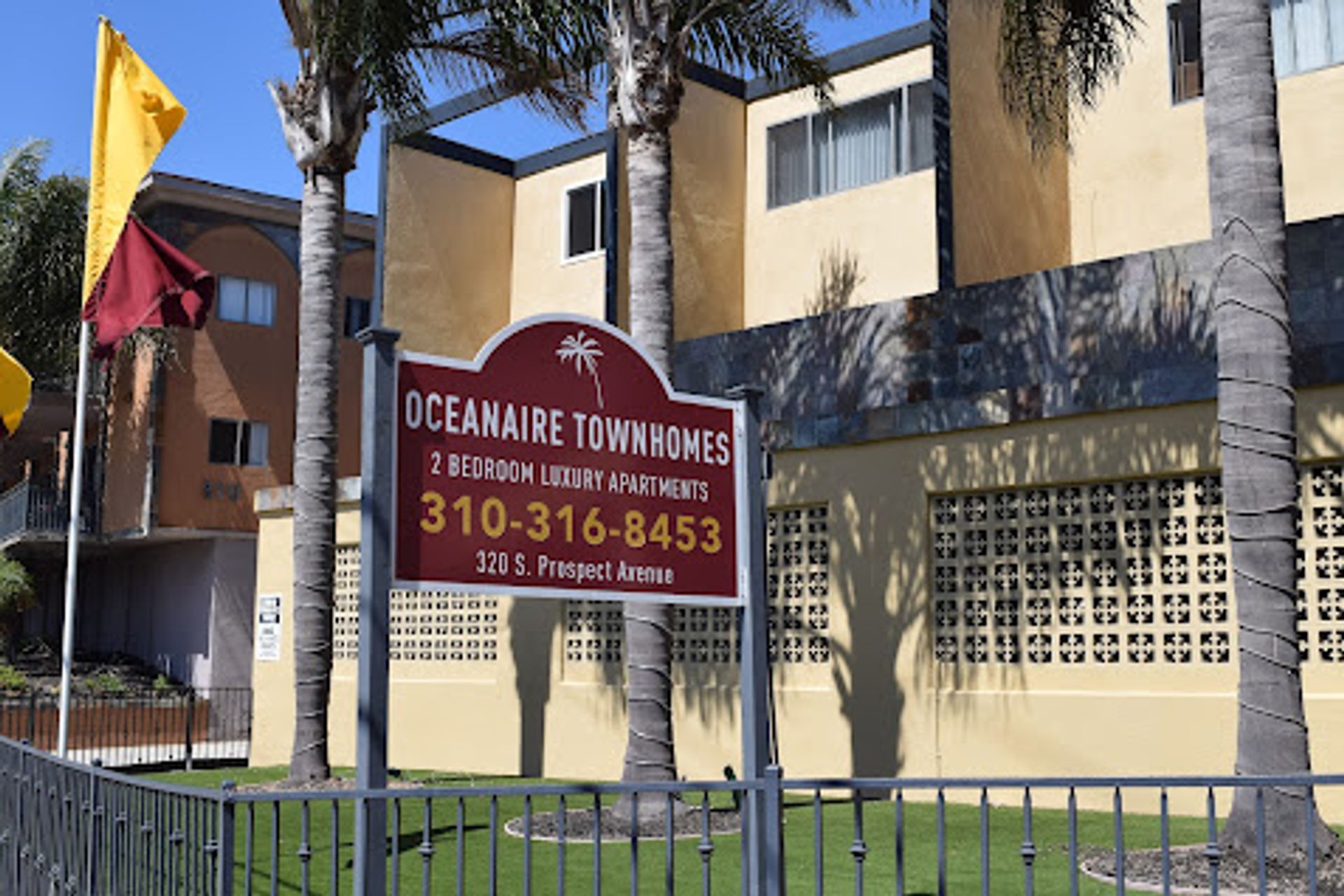 Redondo Beach Apartment: 320 Prospect Avenue