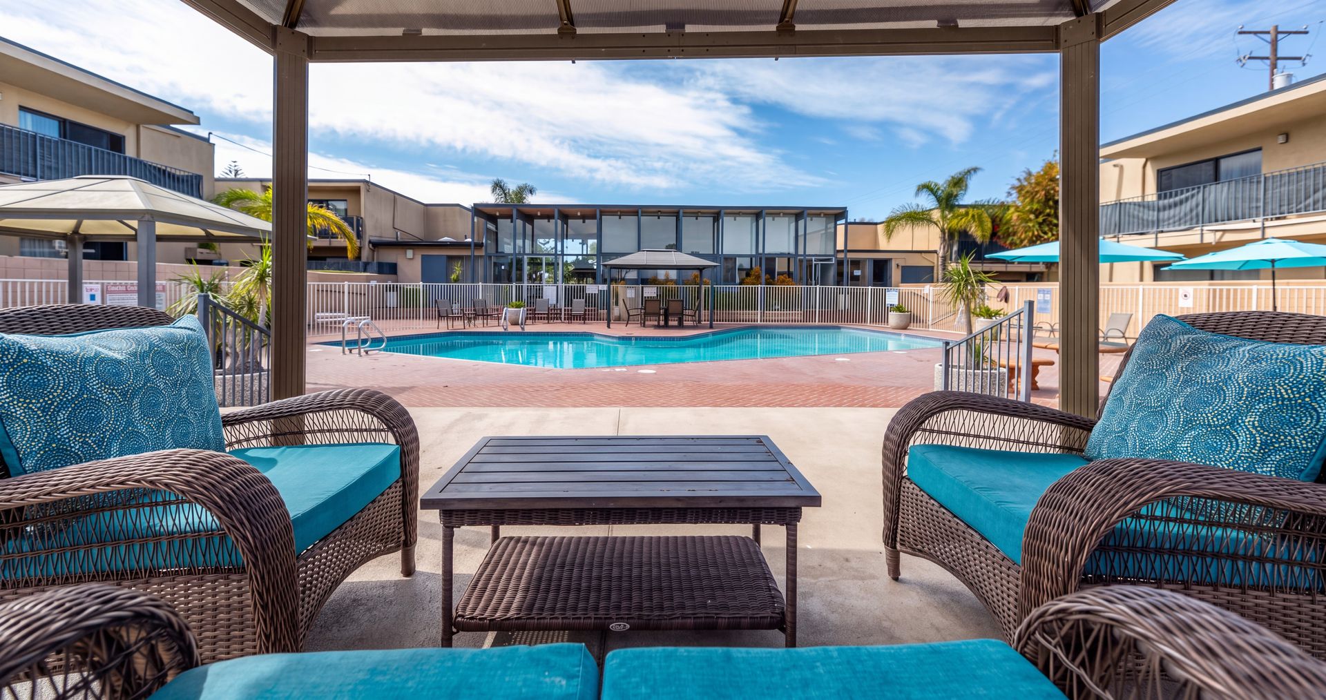 Torrance Apartment: 1500 Hickory Avenue