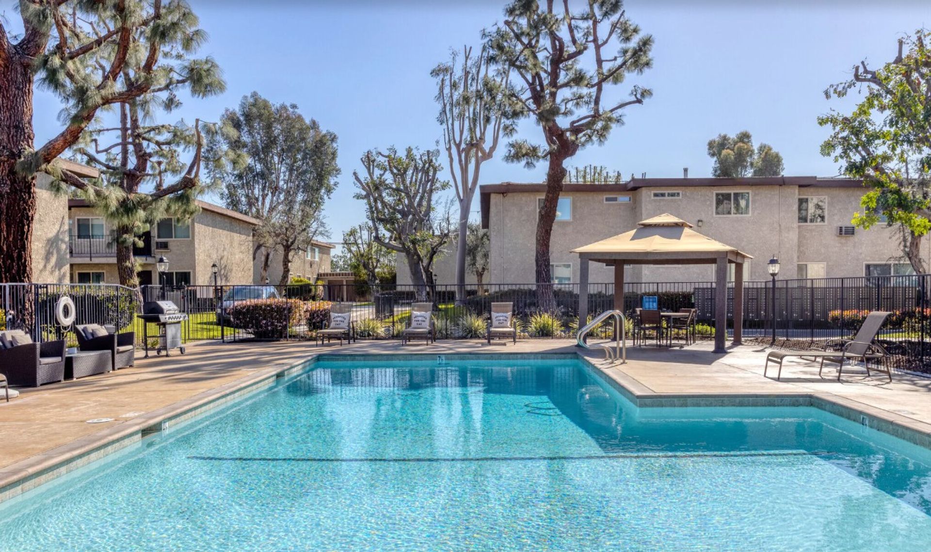 Artesia Apartment: 11901 176th Street
