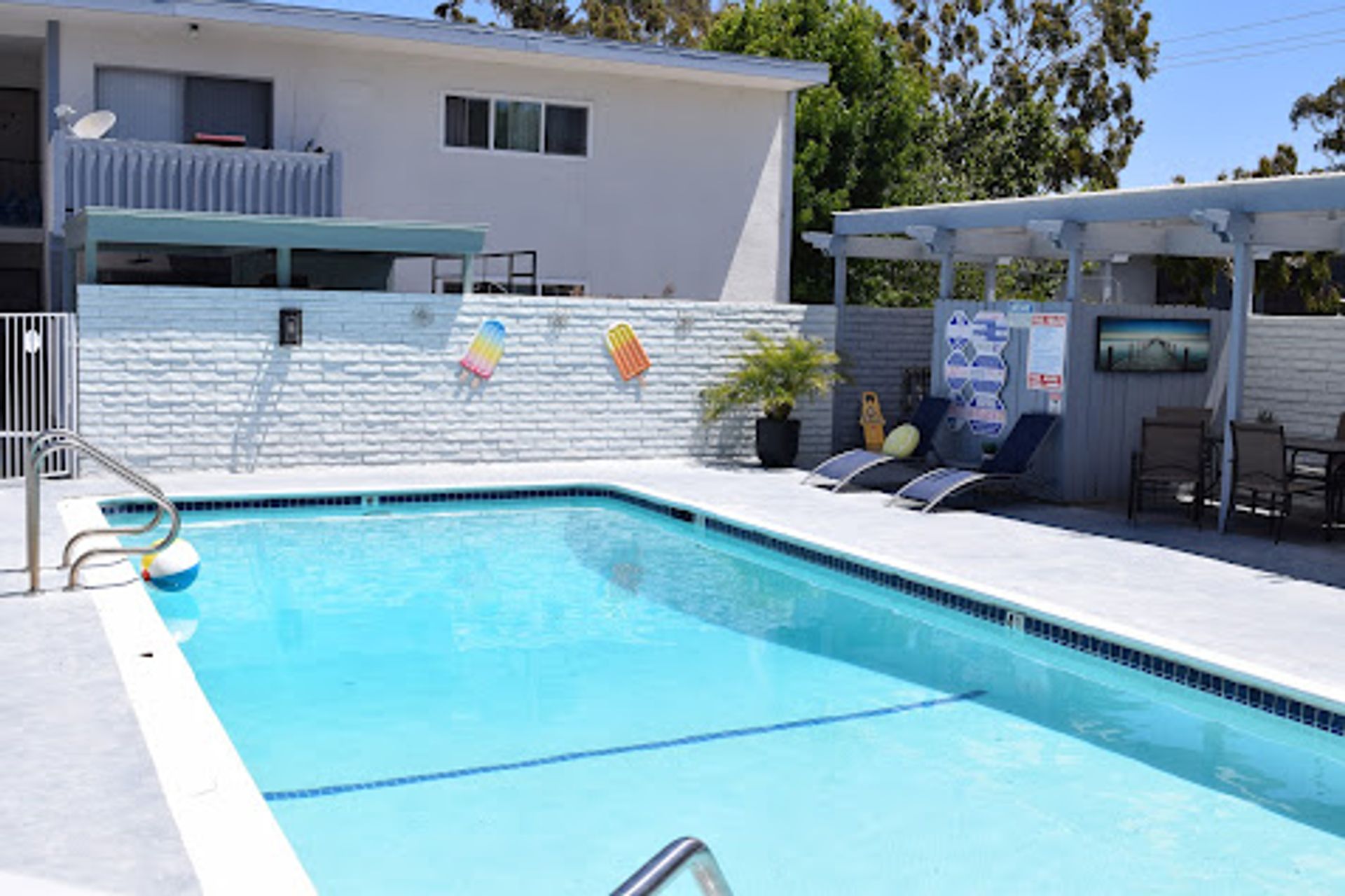 Torrance Apartment: 23135 Madison Street