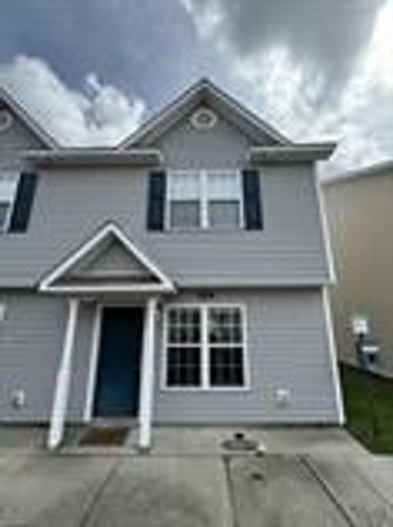 Jacksonville Townhome: 154 Cornerstone Place