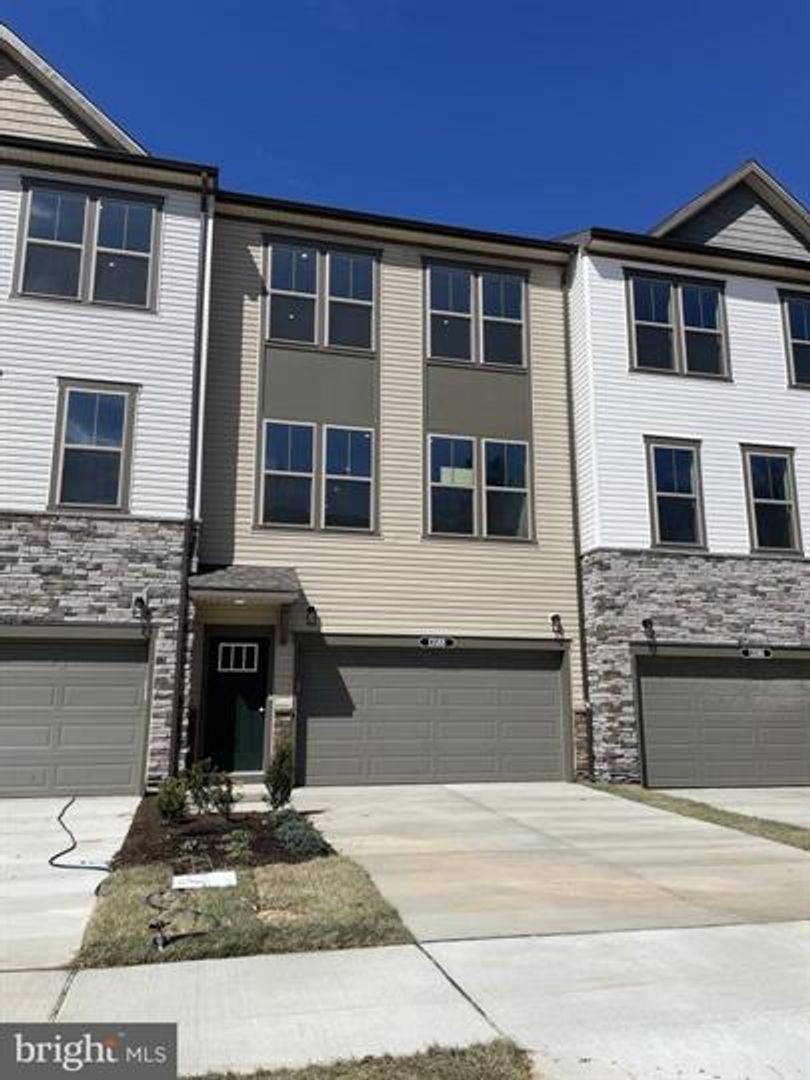 Woodbridge House: 13188 Nixon Ln