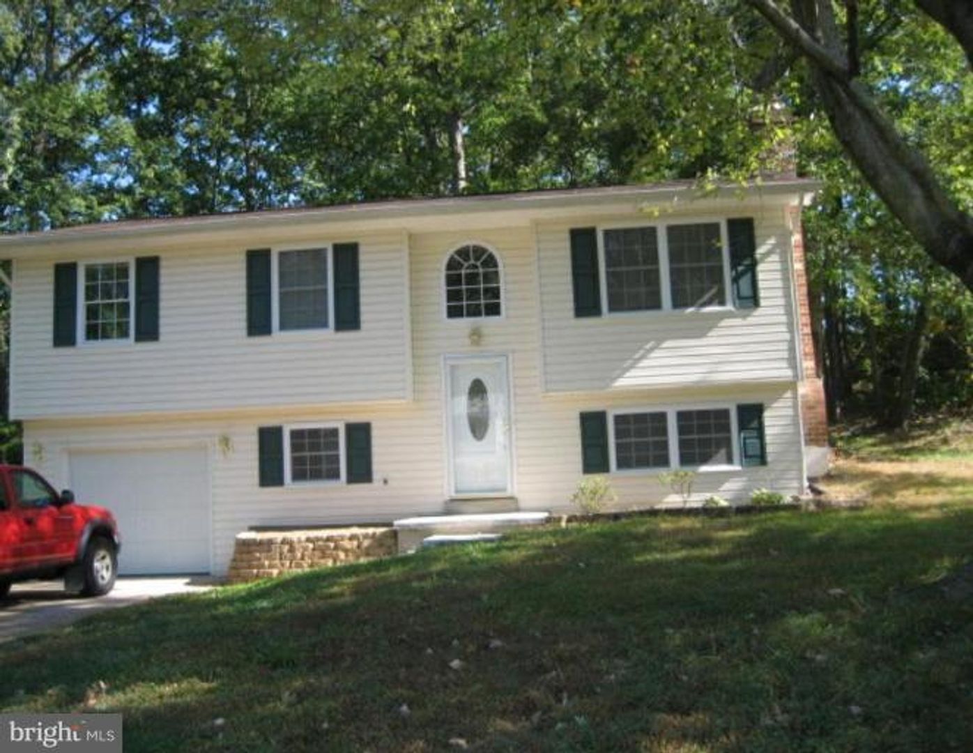 Woodbridge House: 16121 Indus Drive