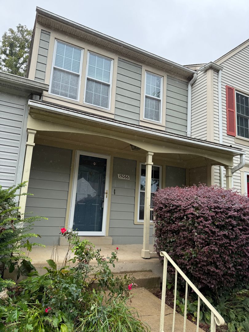 Dumfries House: 15066 Maple Glen Ct