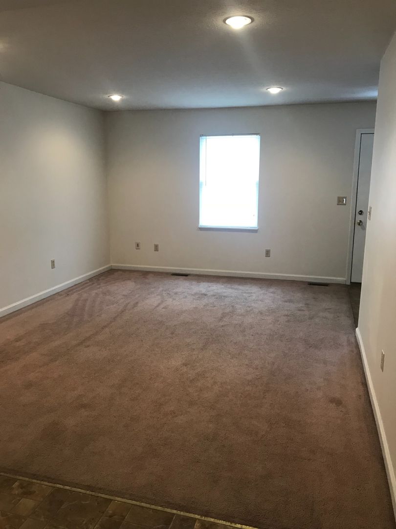 Belle Apartment: 295 School Drive