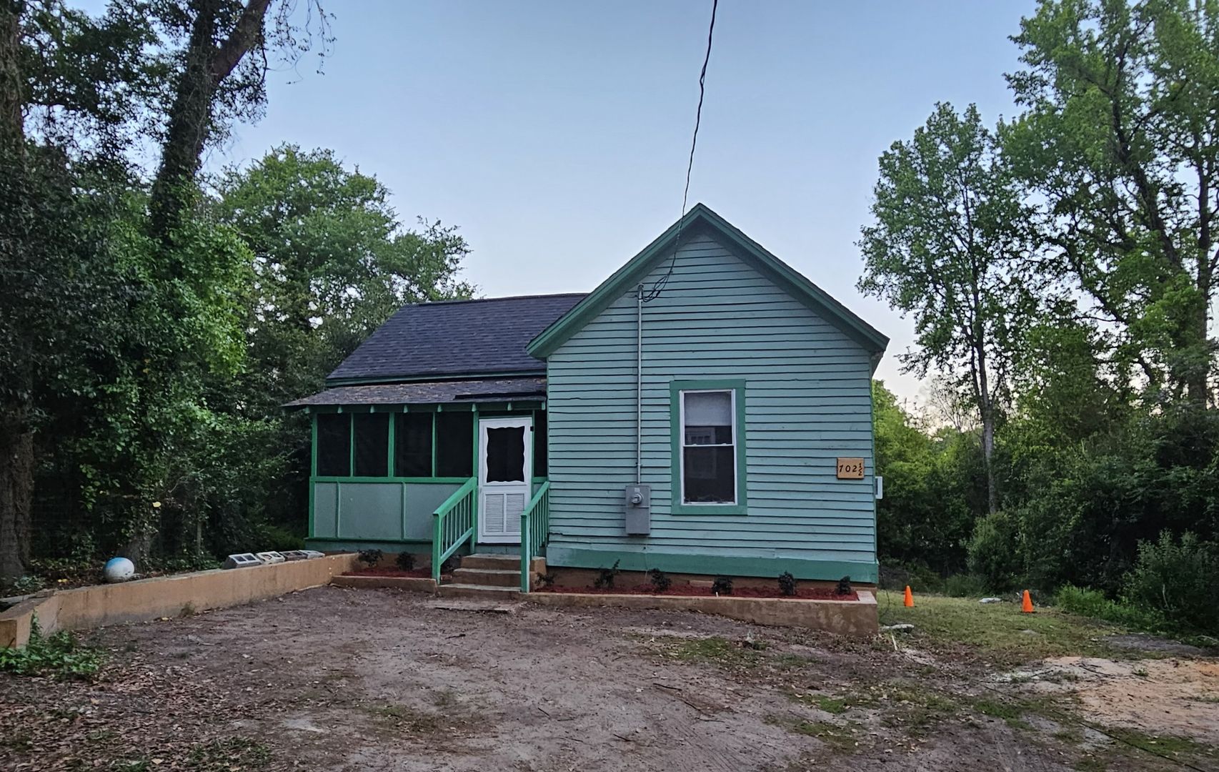 West Columbia Apartment: 702 Violet St