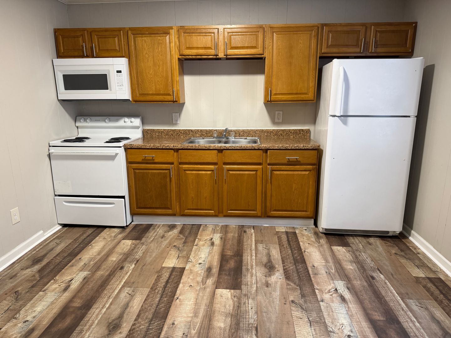 Paragould Apartment: 601 Magnolia