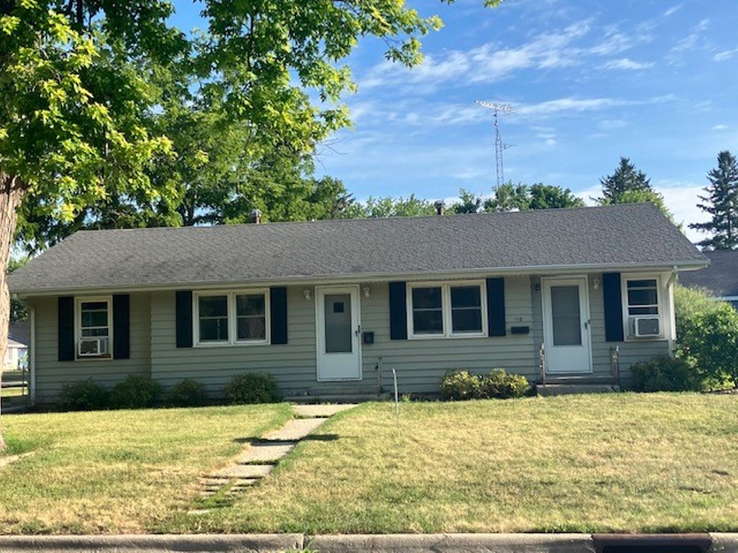 Elkhorn Apartment: 501 N Church Street