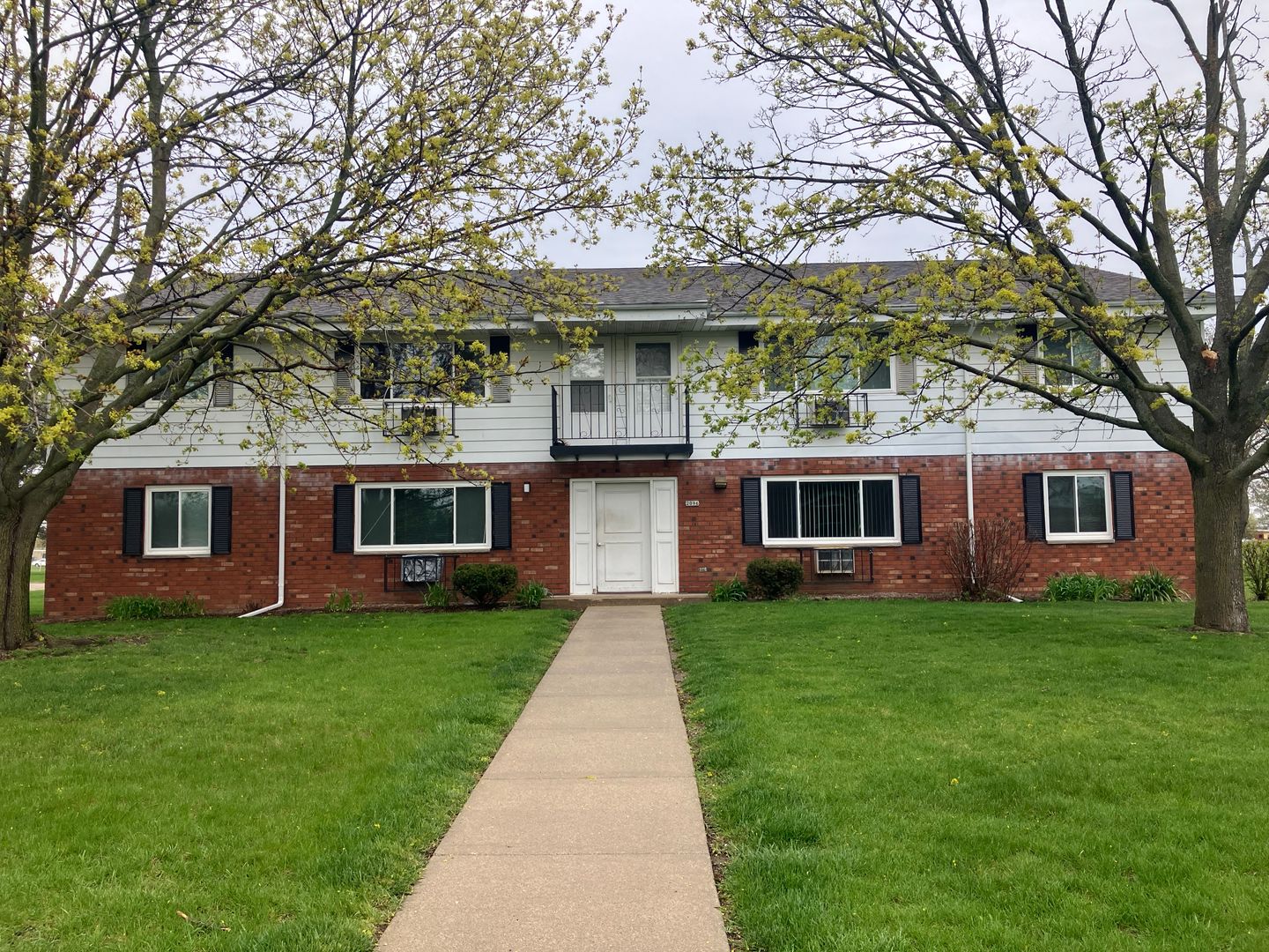 East Troy Apartment: 2096 Lilly Street