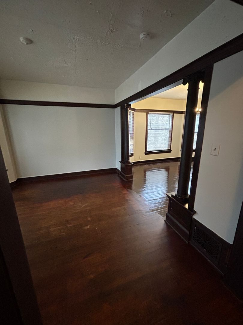 MILWAUKEE Apartment: 2621 N 15TH ST