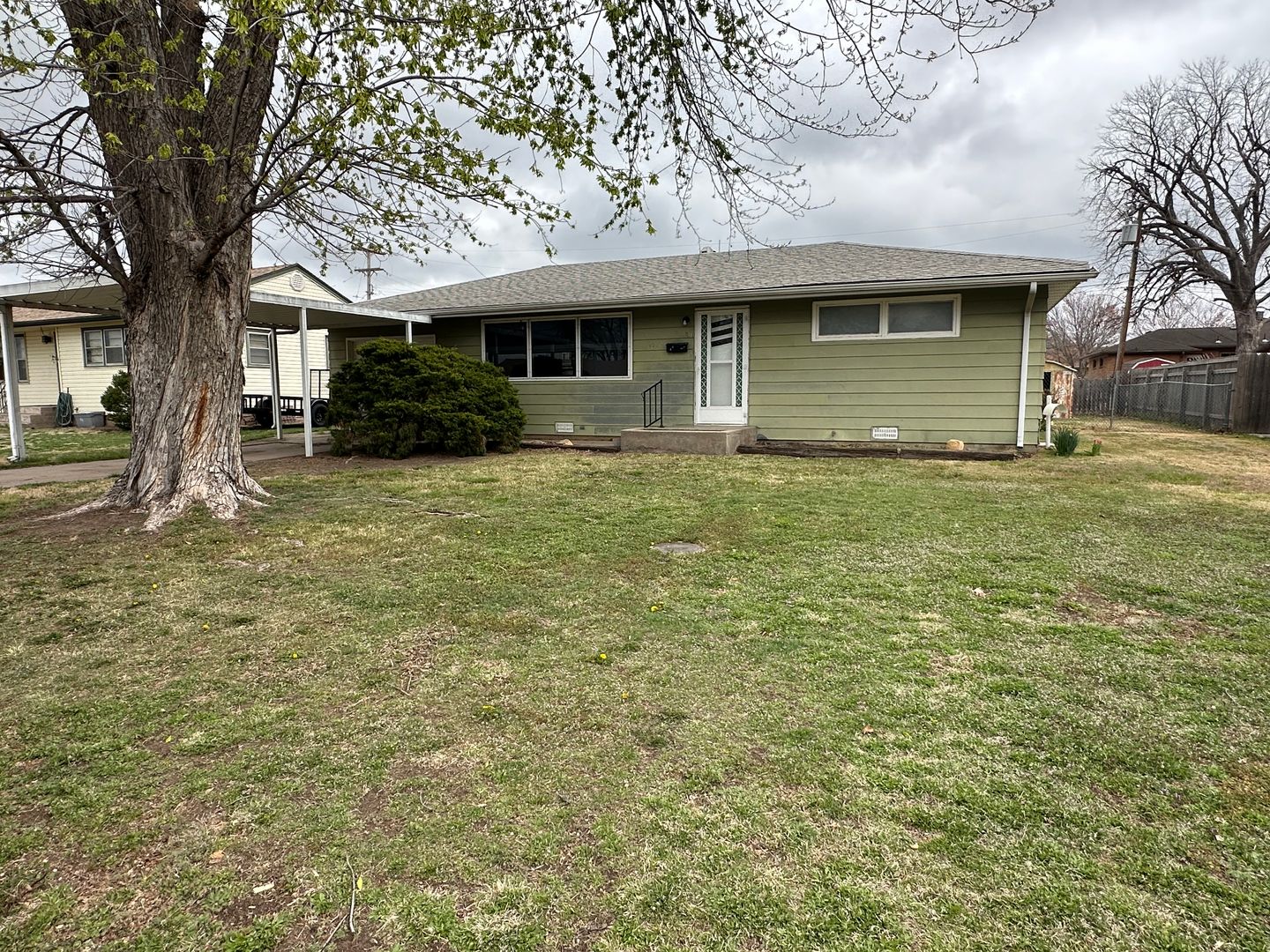 Hoisington House: 1212 Park St.