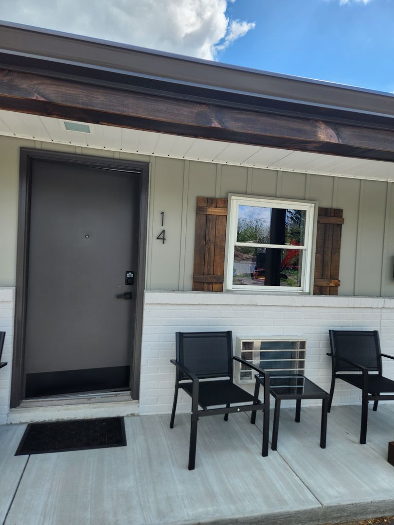 Ronks Apartment: 265 Herr  Rd