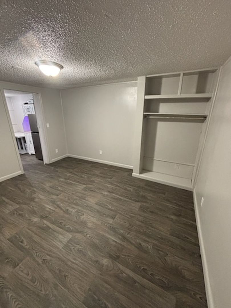 Jacksonville Apartment: 9256 7th Ave
