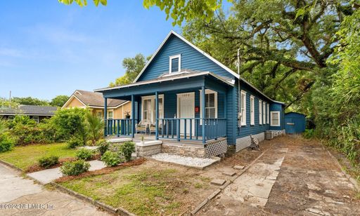 Fully Renovated 3 bedroom 2 bath Home in the Historic District with a New Price reduction! – photo 1