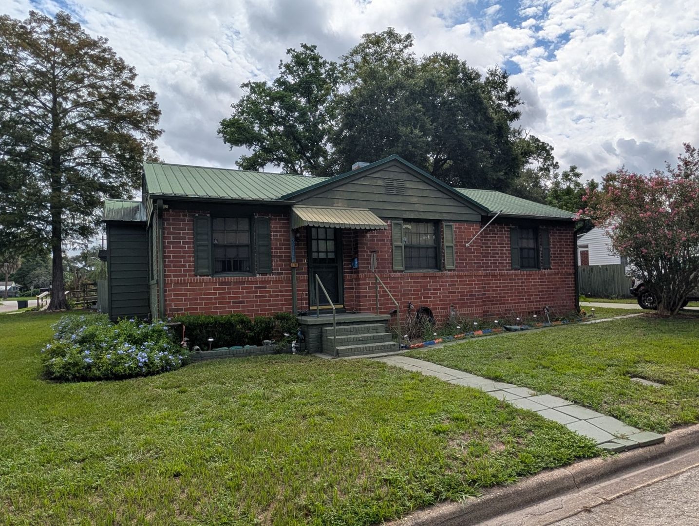 Jacksonville House: 2711 Stanwood Ave