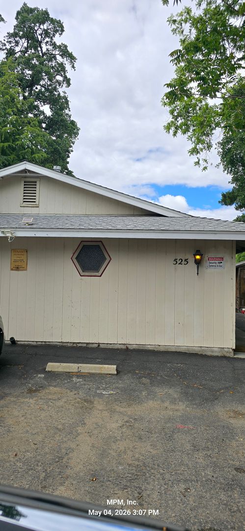 Paso Robles Apartment: 525 Arleen St