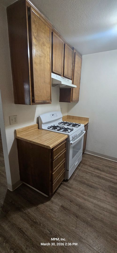 Paso Robles Apartment: 3411 Spring St Apts