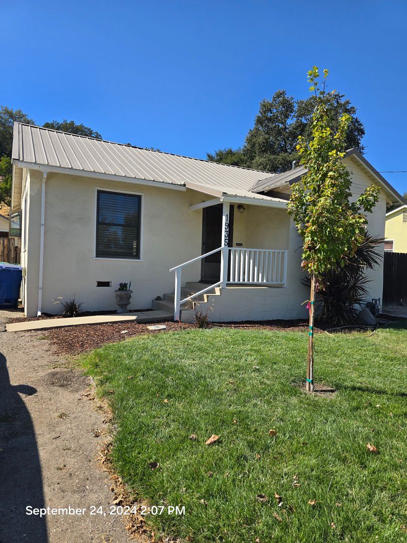 Paso Robles House: 1935 Olive Street