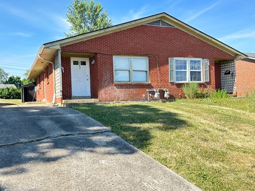COMING SOON-Spacious 2 BR Duplex in Tates Creek! Convenient Location, Off-Street Parking – photo 1